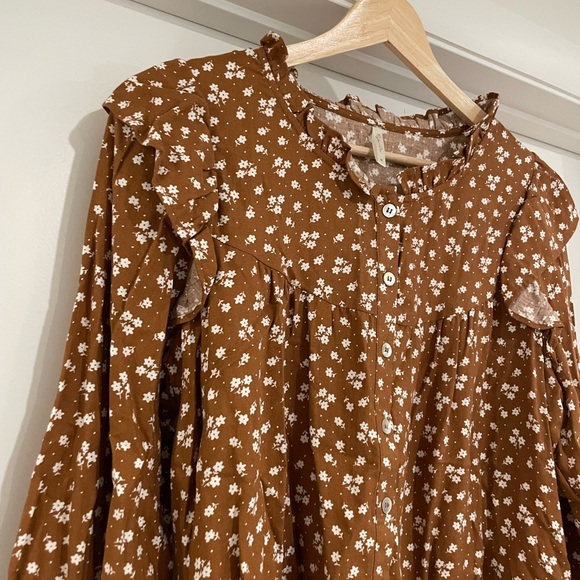 Rylee and Cru • Rooney Blouse in Ditsy - Picture 5 of 7